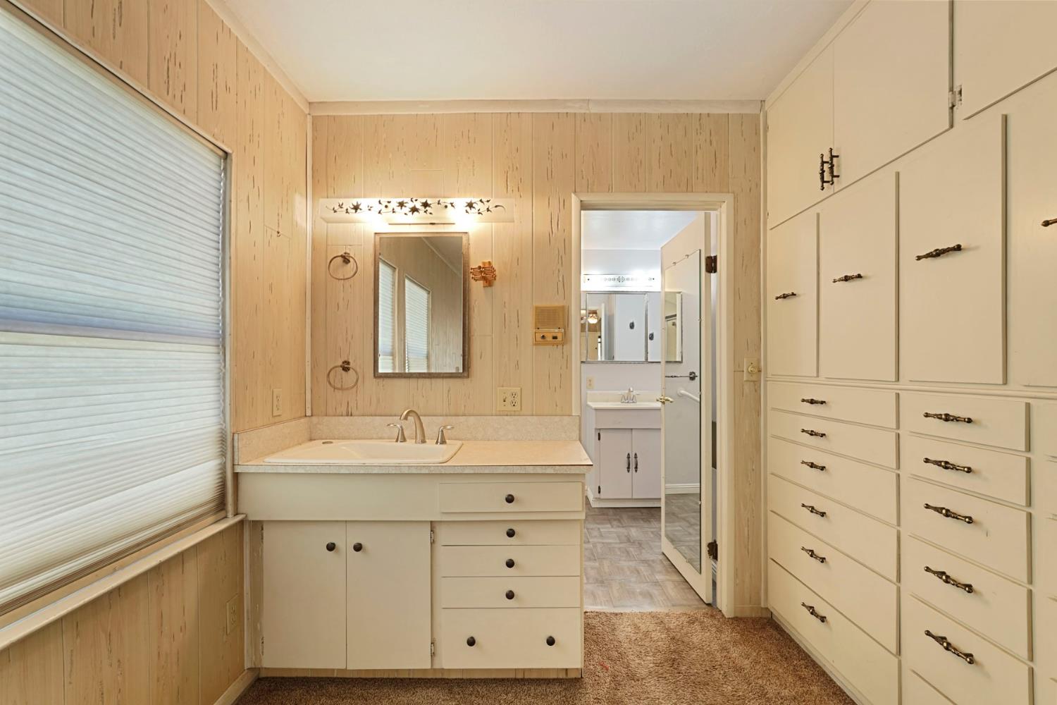 2194 Yosemite Pkwy, Merced, CA 95341