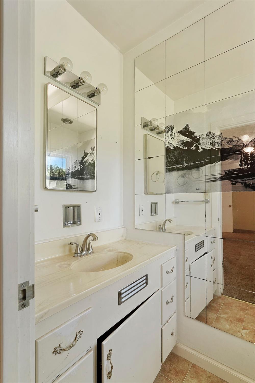 2194 Yosemite Pkwy, Merced, CA 95341