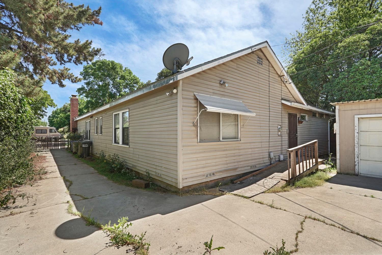 2194 Yosemite Pkwy, Merced, CA 95341