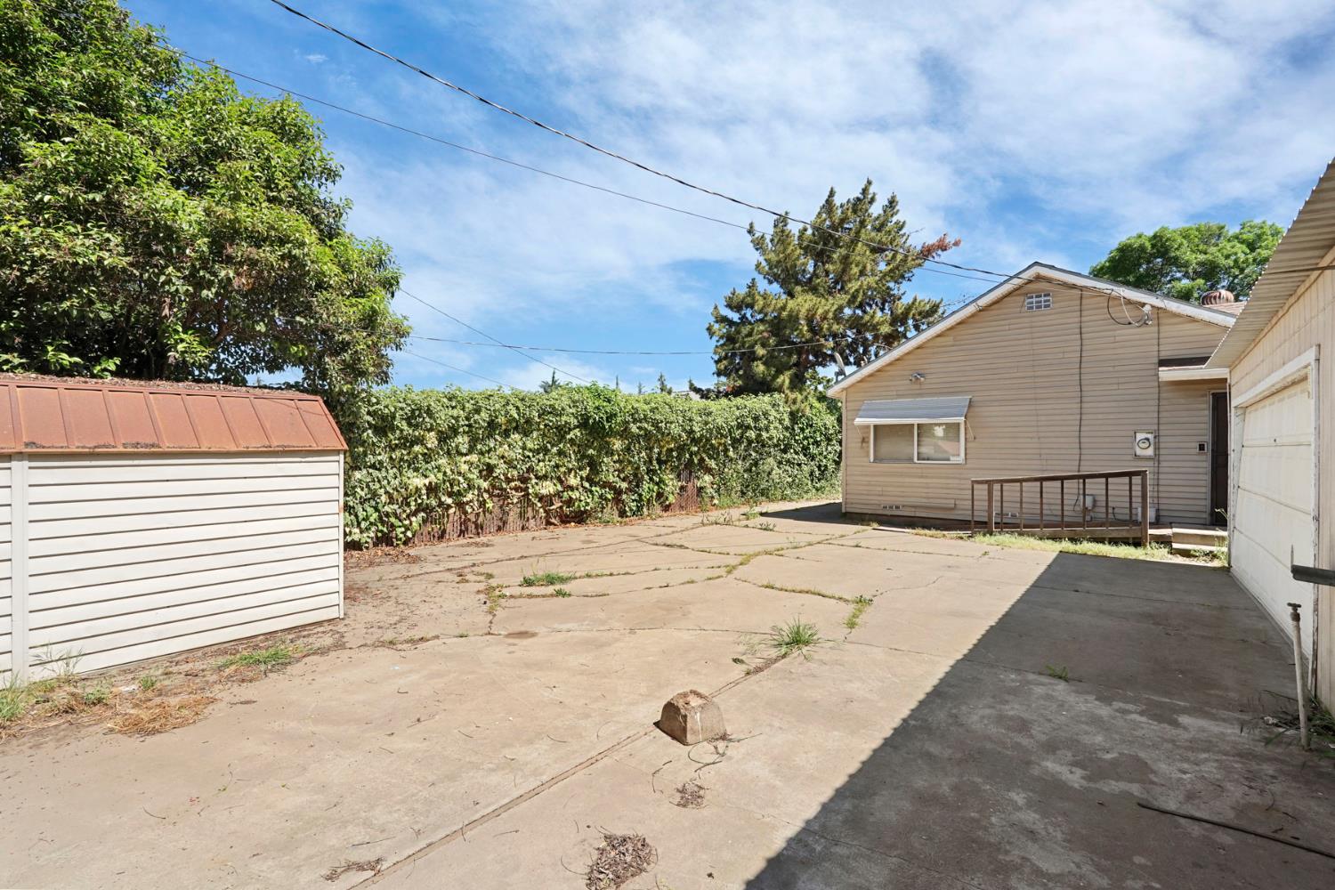 2194 Yosemite Pkwy, Merced, CA 95341