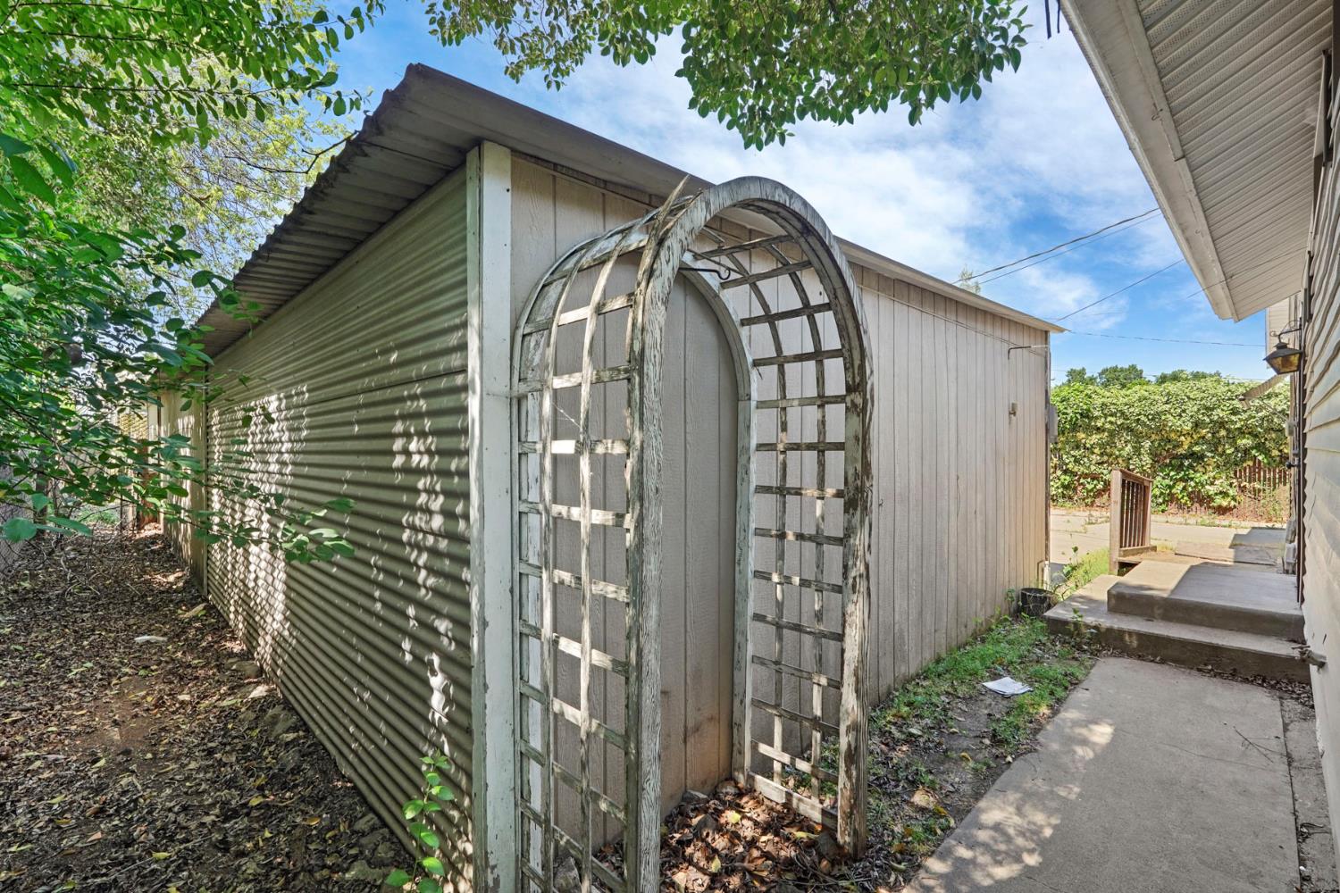 2194 Yosemite Pkwy, Merced, CA 95341