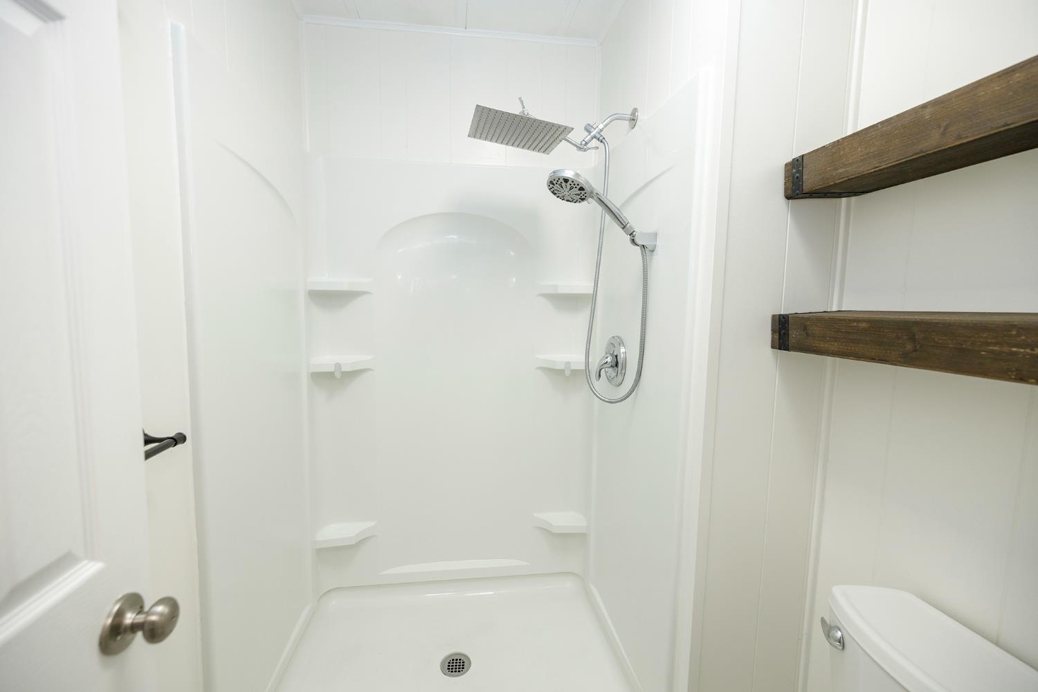 2505 Jackson Ave #194, Escalon, CA 95320