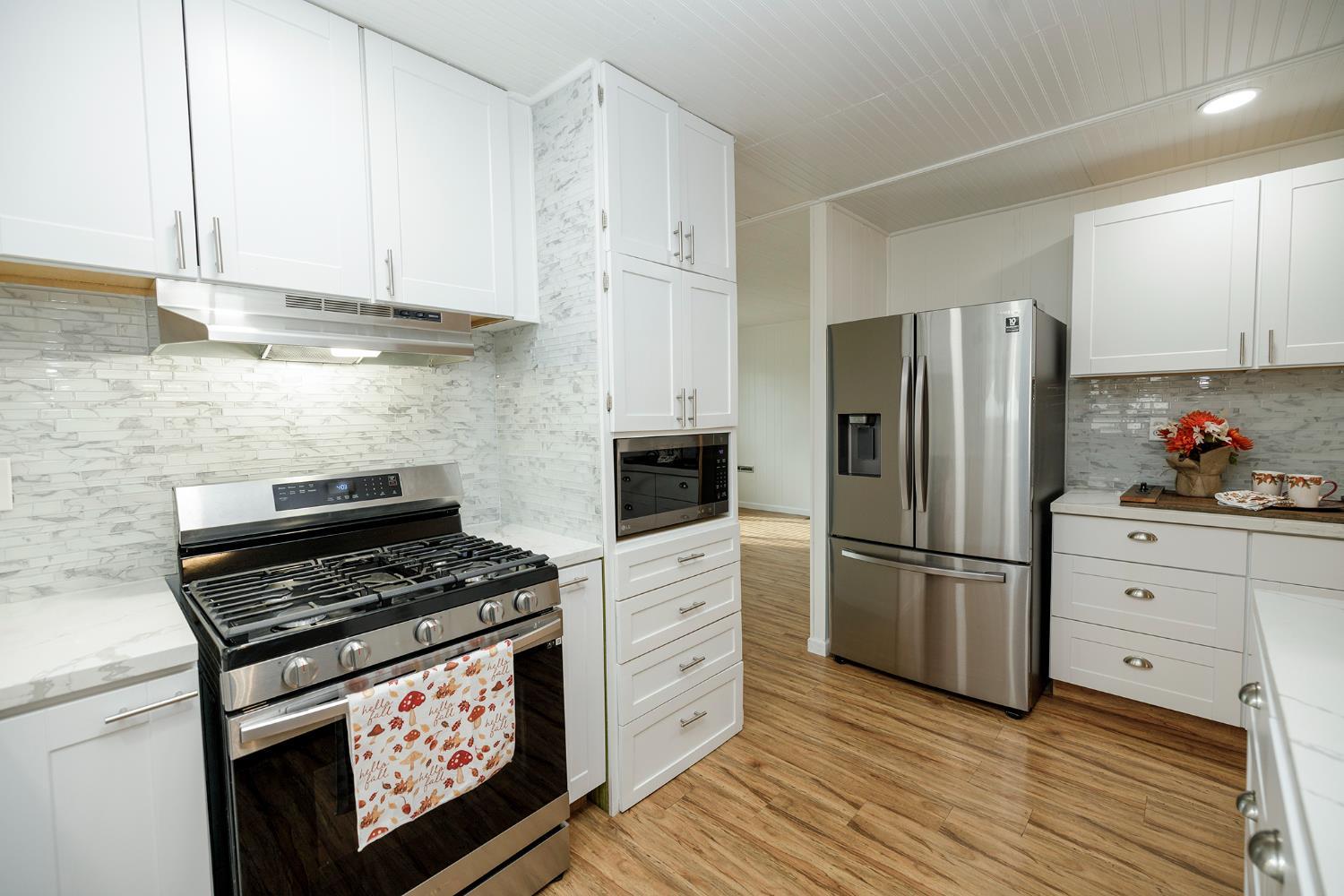 2505 Jackson Ave #194, Escalon, CA 95320