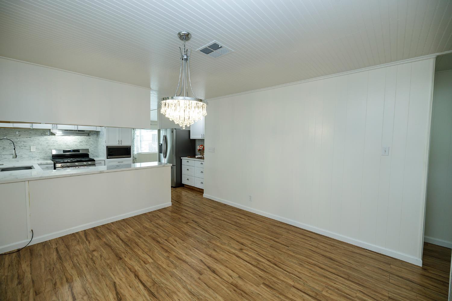 2505 Jackson Ave #194, Escalon, CA 95320