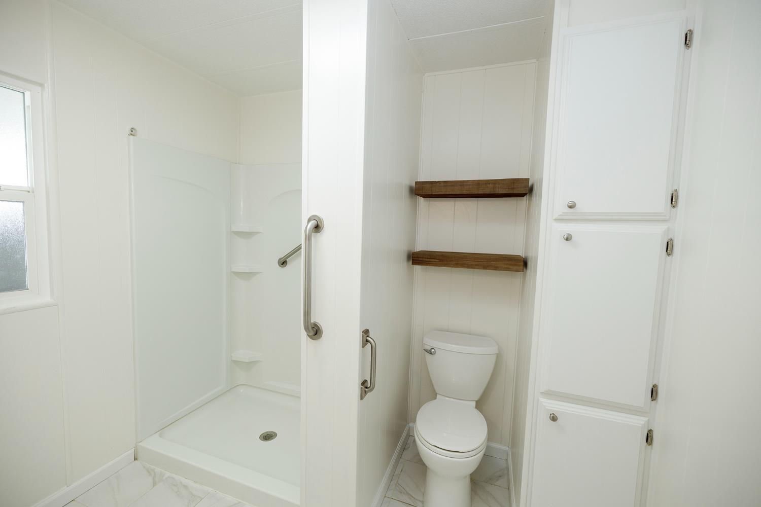 2505 Jackson Ave #194, Escalon, CA 95320