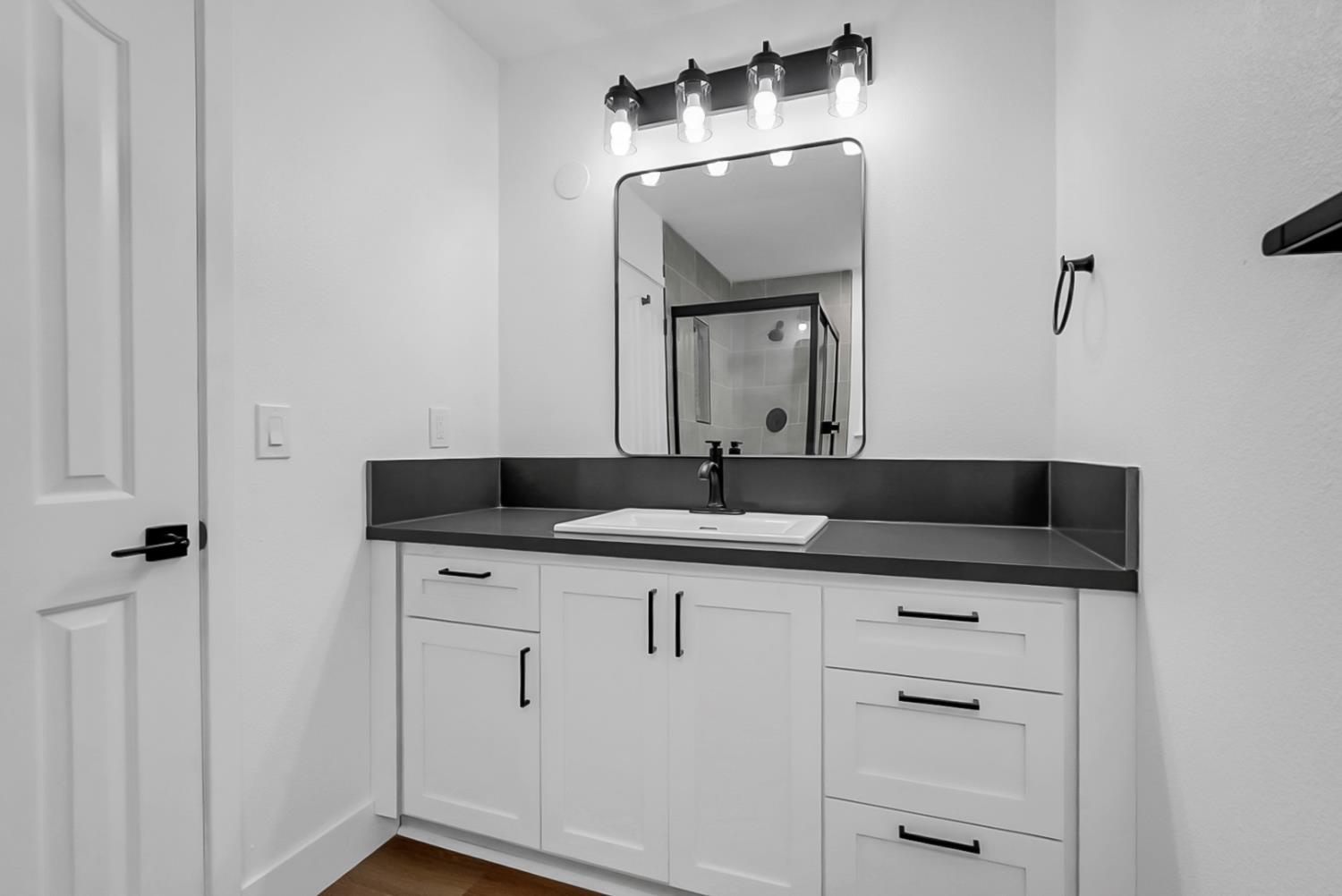 6908 Arrowwood Dr, Riverbank, CA 95367