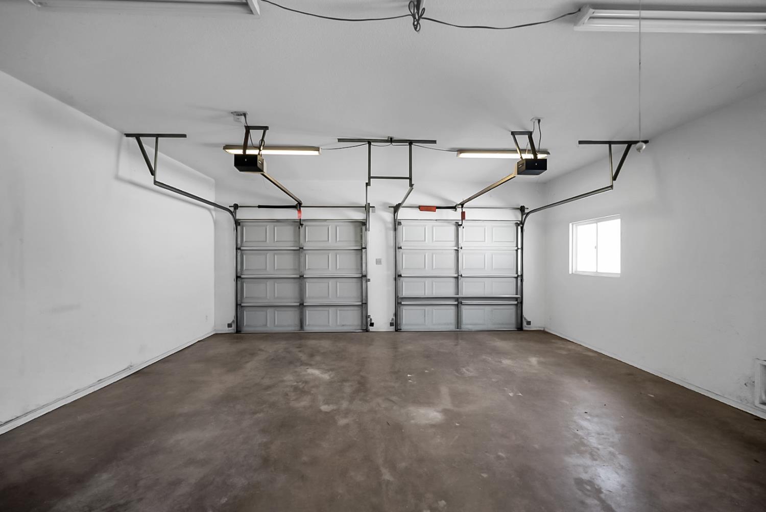 6908 Arrowwood Dr, Riverbank, CA 95367