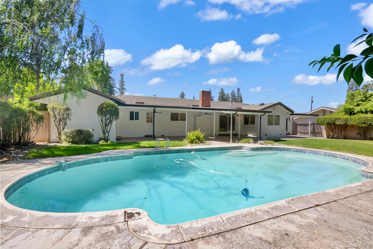 6908 Arrowwood Dr, Riverbank, CA 95367