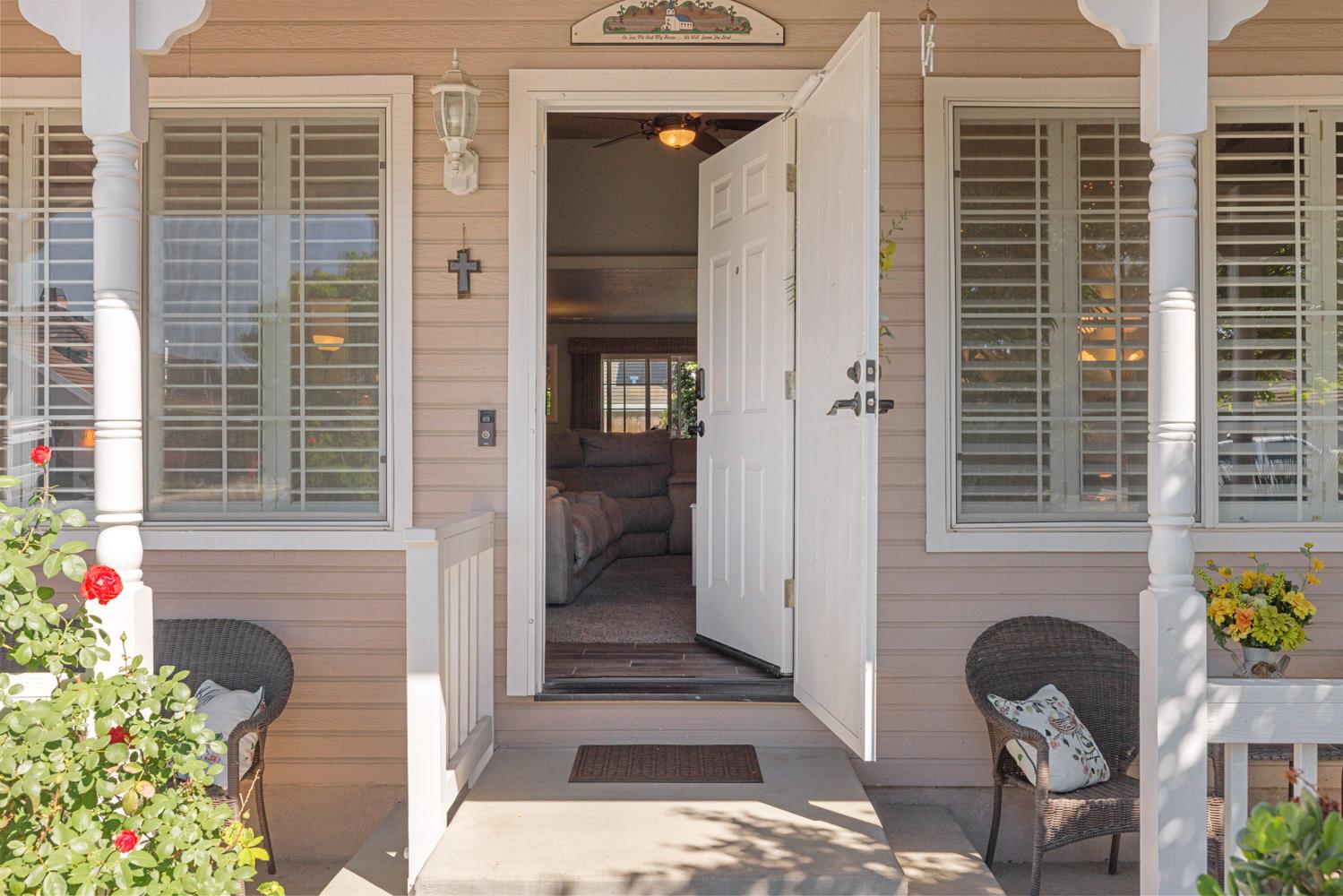 1084 Eastburg Ct, Ripon, CA 95366