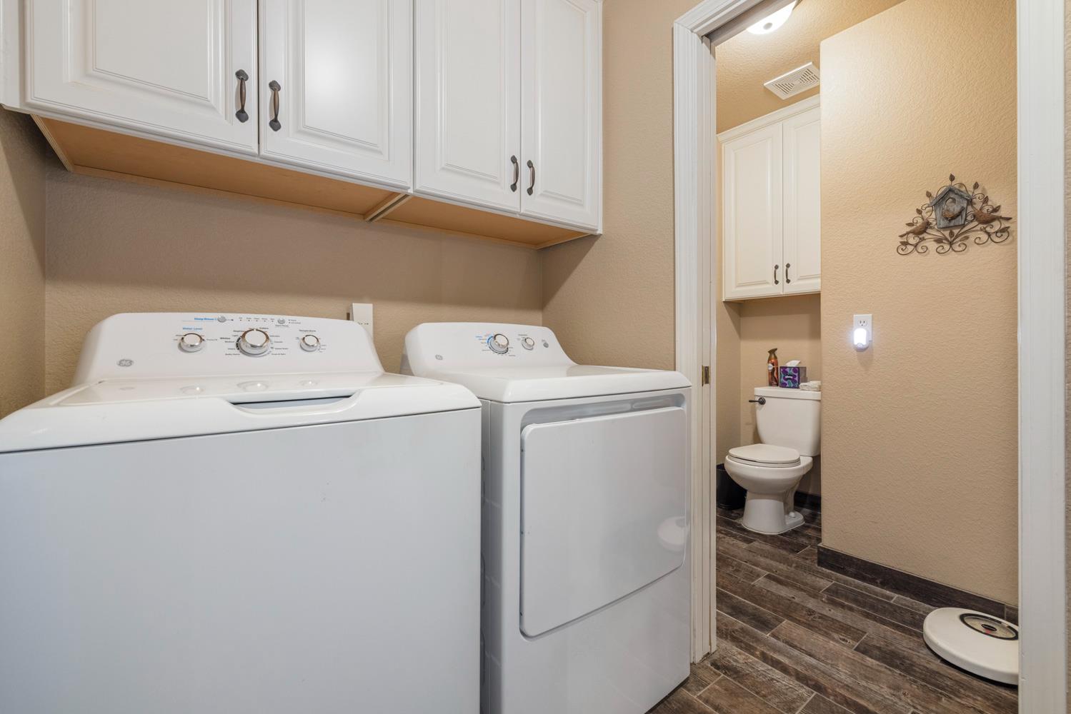 1084 Eastburg Ct, Ripon, CA 95366