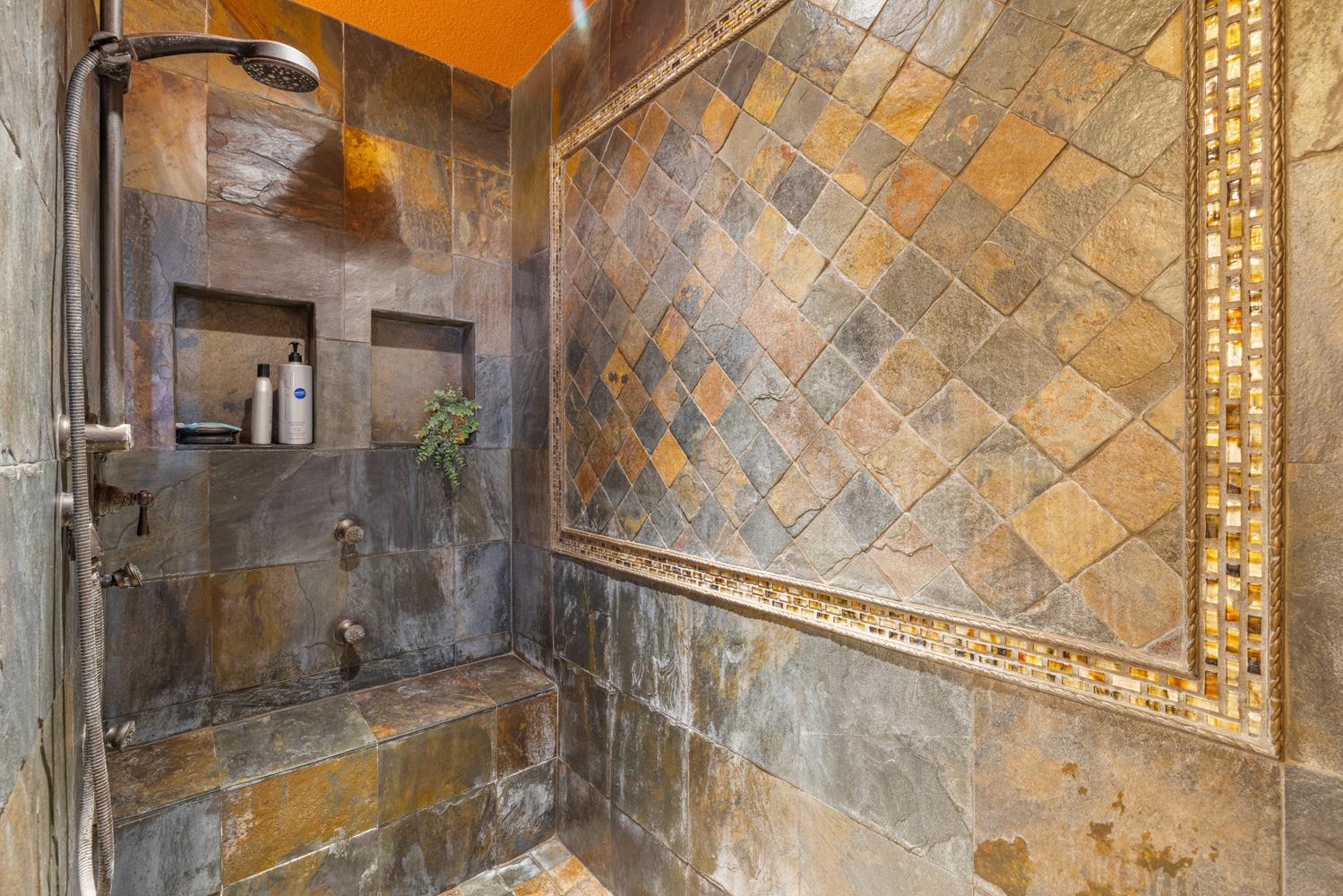 1084 Eastburg Ct, Ripon, CA 95366