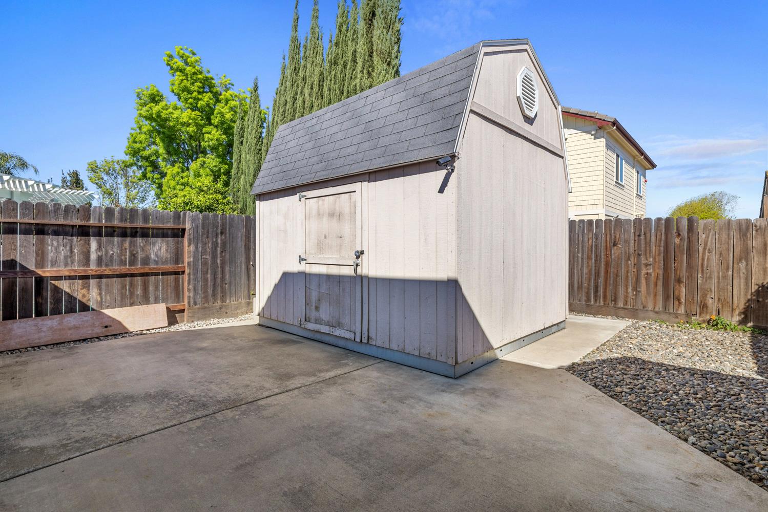 1084 Eastburg Ct, Ripon, CA 95366