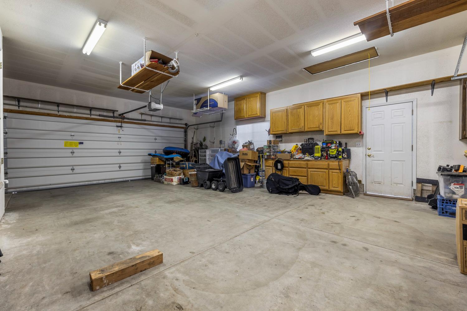 1084 Eastburg Ct, Ripon, CA 95366