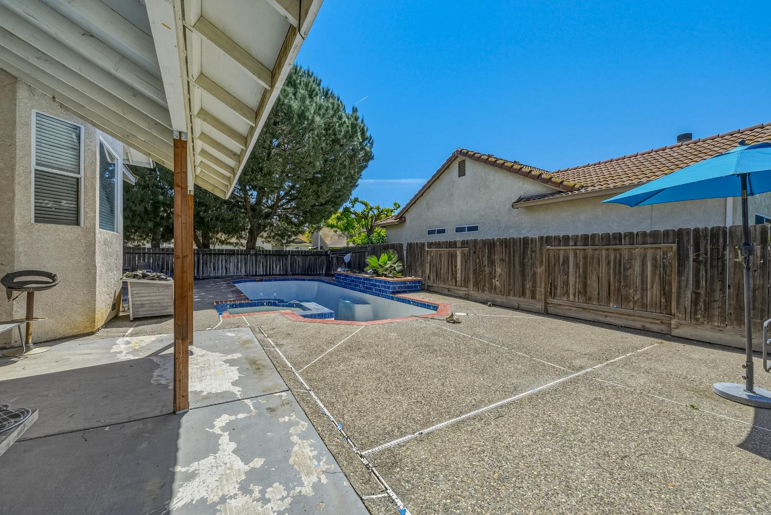 75 Via Jodi, Gustine, CA 95322