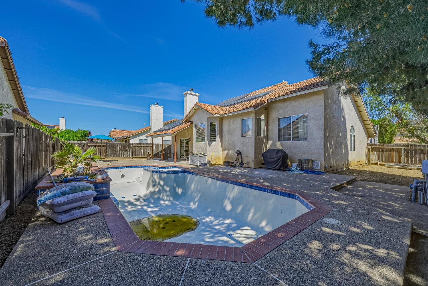 75 Via Jodi, Gustine, CA 95322