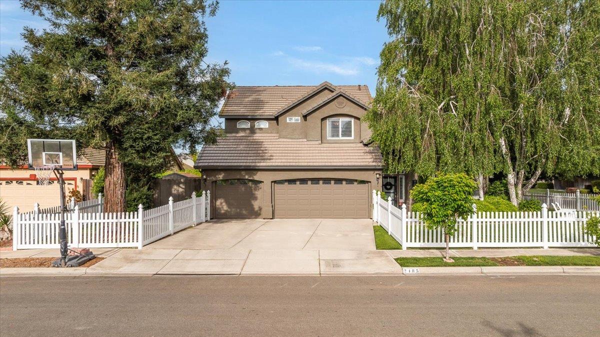 2485 Tigers Dr, Turlock, CA 95382