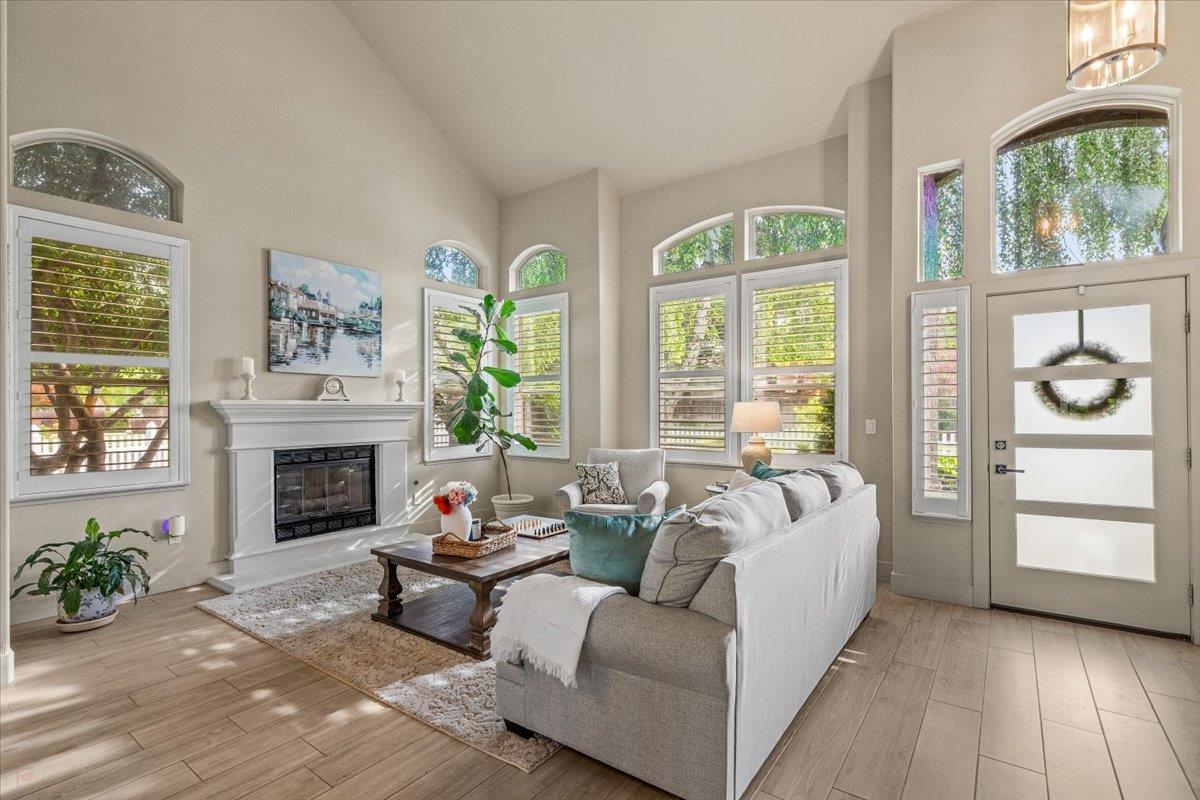 2485 Tigers Dr, Turlock, CA 95382