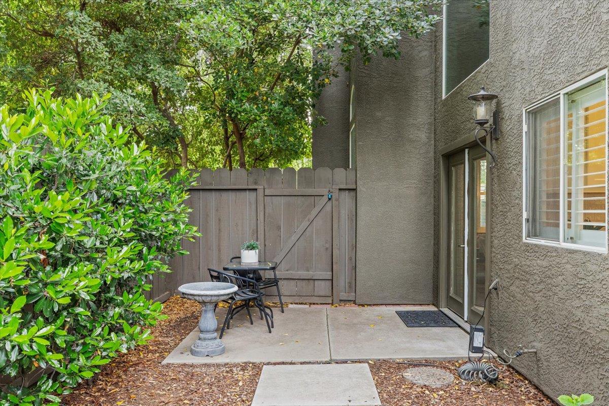 2485 Tigers Dr, Turlock, CA 95382