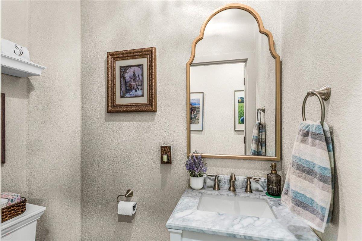 2485 Tigers Dr, Turlock, CA 95382