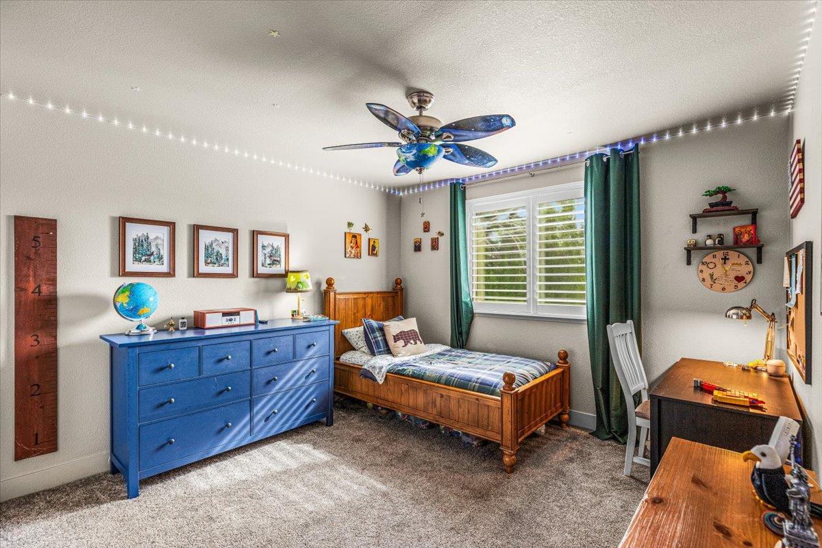 2485 Tigers Dr, Turlock, CA 95382