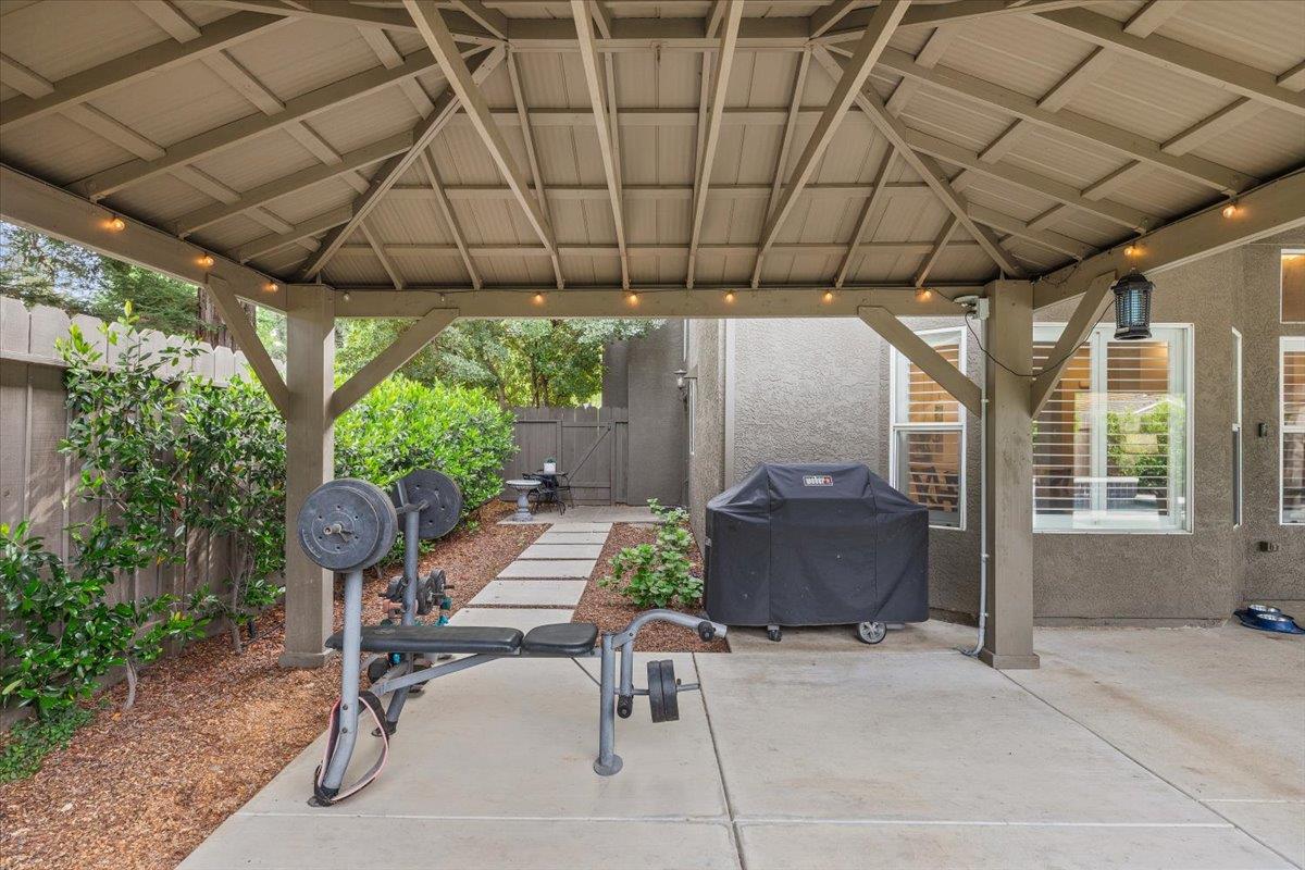 2485 Tigers Dr, Turlock, CA 95382