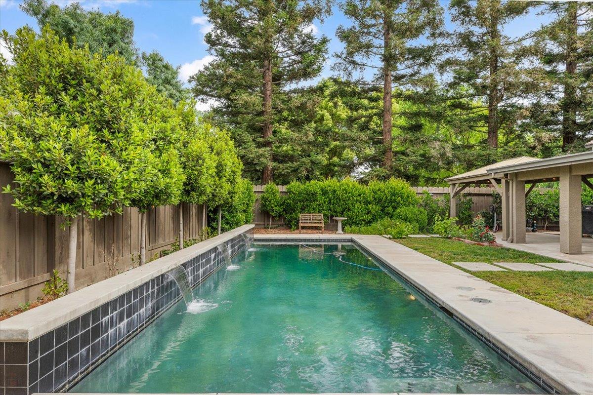 2485 Tigers Dr, Turlock, CA 95382