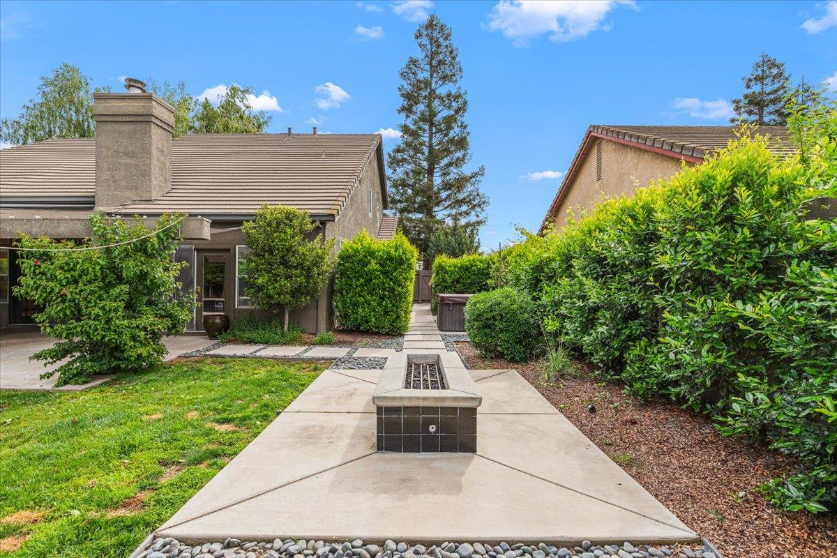 2485 Tigers Dr, Turlock, CA 95382