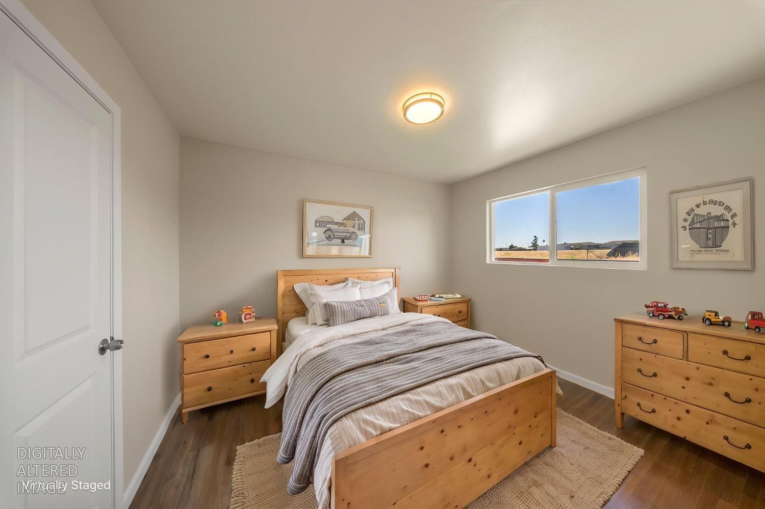 1209 Peach Ave, Livingston, CA 95334