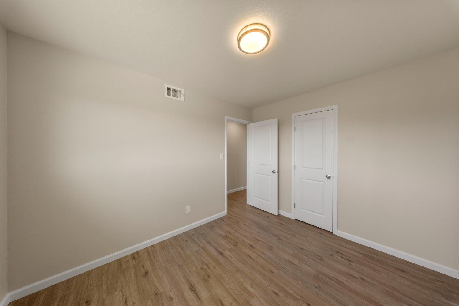 1209 Peach Ave, Livingston, CA 95334