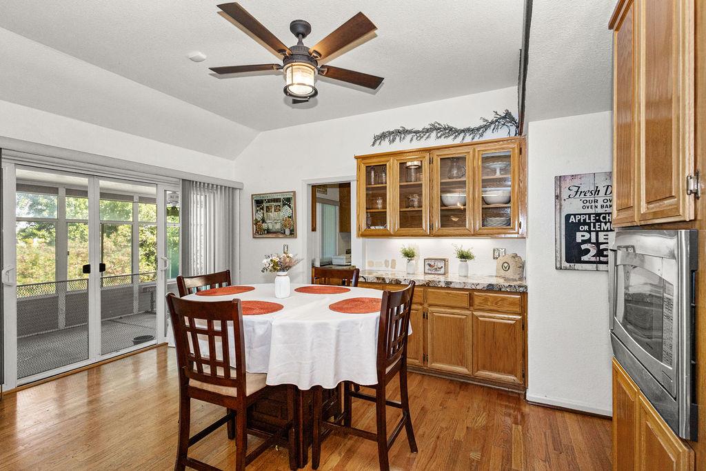 9824 Red Fox Dr, Oakdale, CA 95361