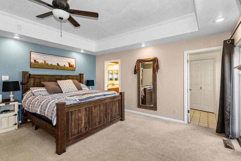 9824 Red Fox Dr, Oakdale, CA 95361