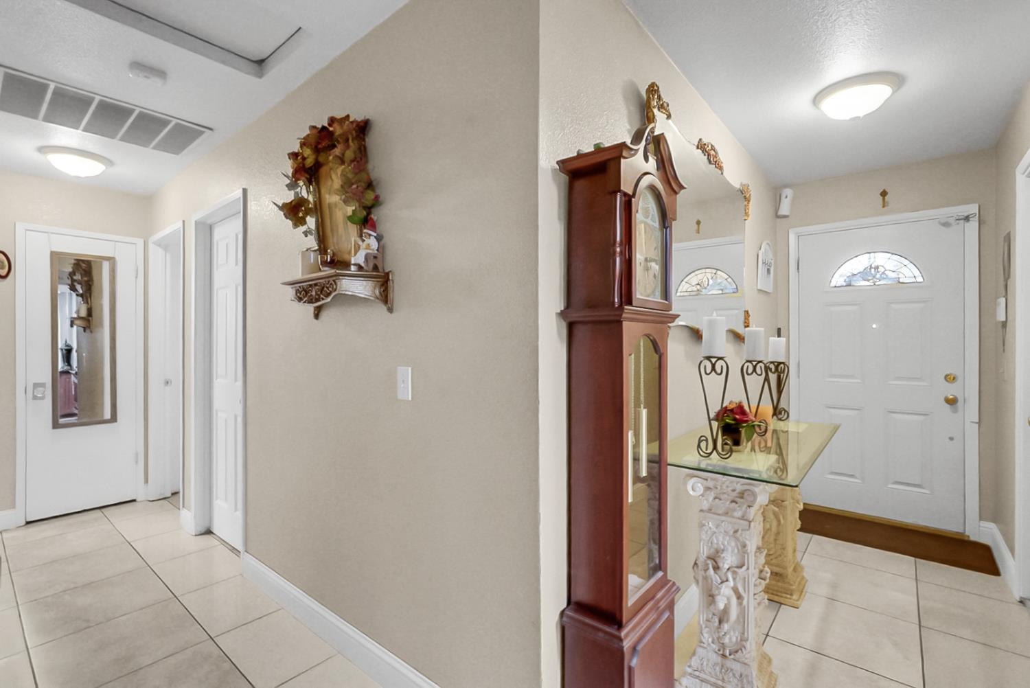 1427 Snyder St, Manteca, CA 95336