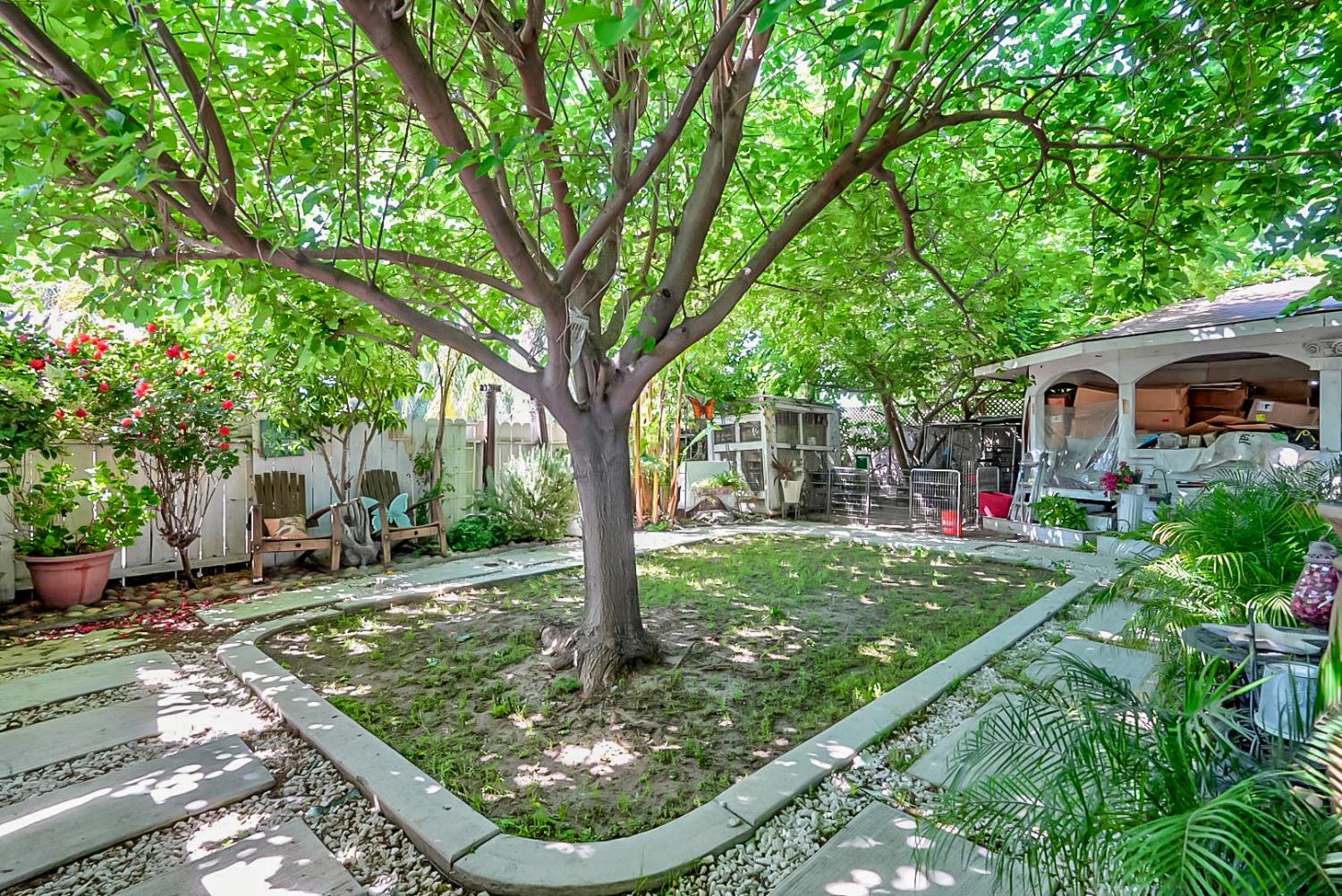 1427 Snyder St, Manteca, CA 95336