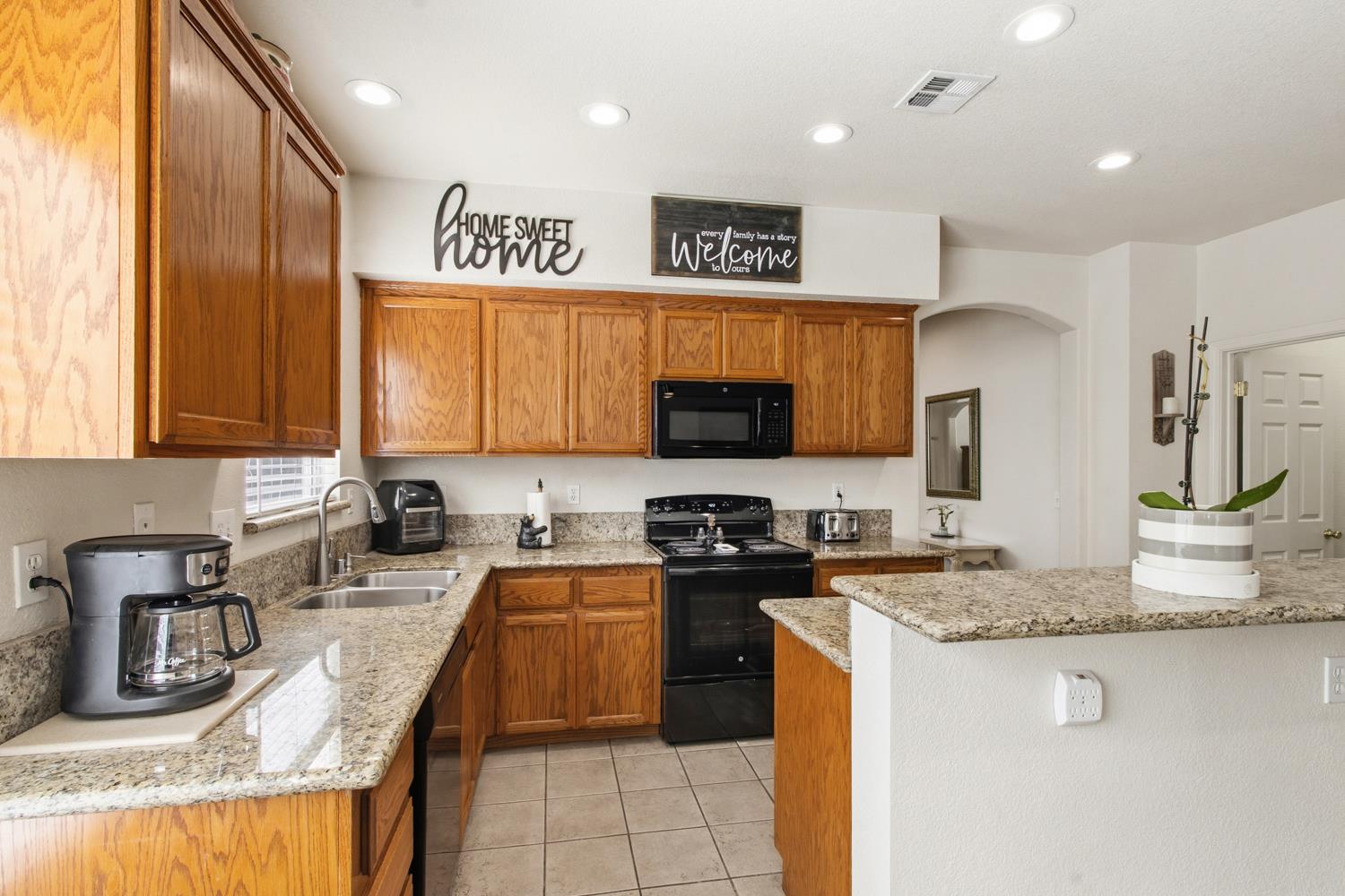 2408 Snapdragon Ct, Modesto, CA 95355