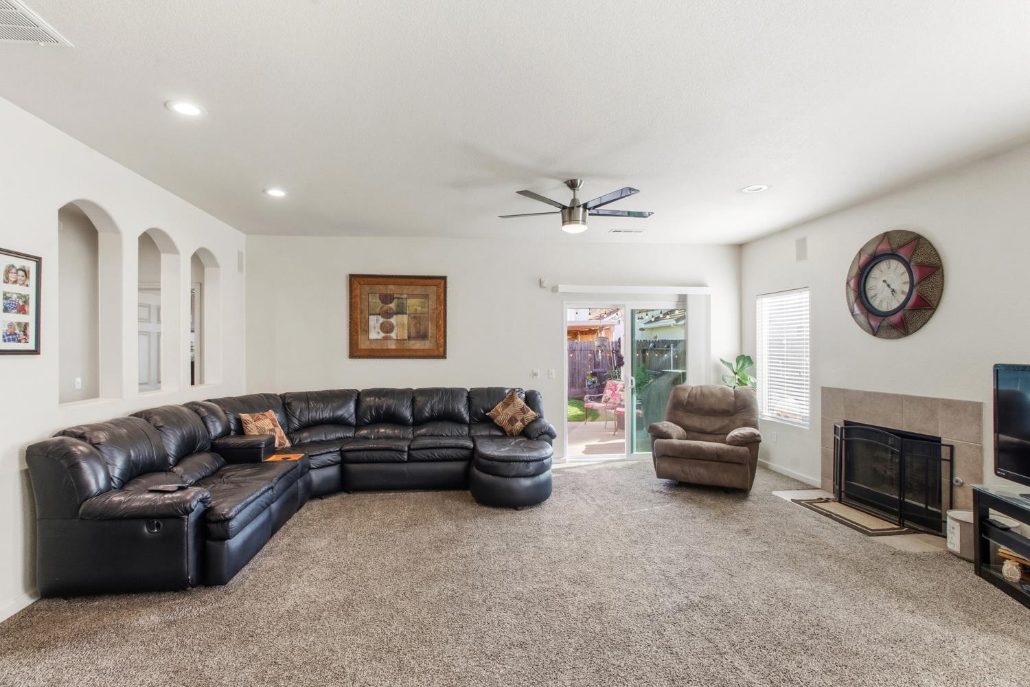 2408 Snapdragon Ct, Modesto, CA 95355