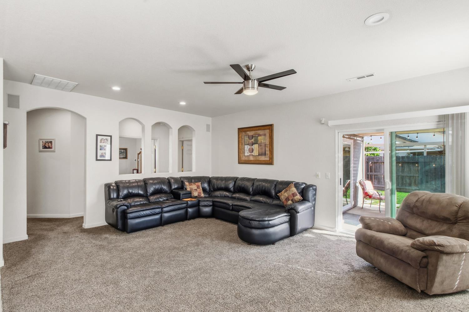 2408 Snapdragon Ct, Modesto, CA 95355