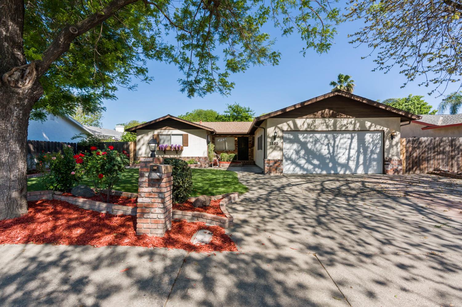 1232 Sonoma Ave, Modesto, CA 95355