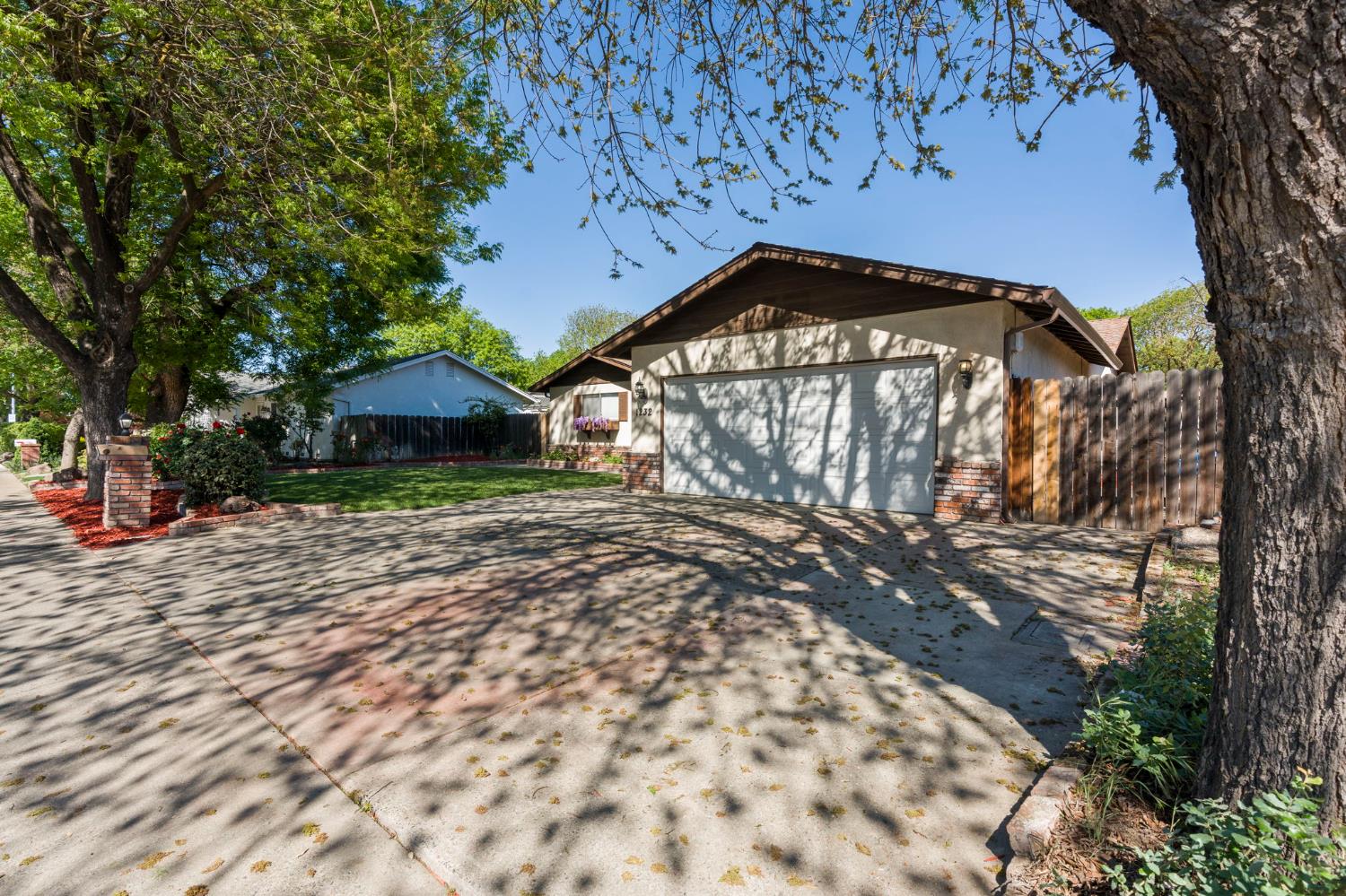 1232 Sonoma Ave, Modesto, CA 95355