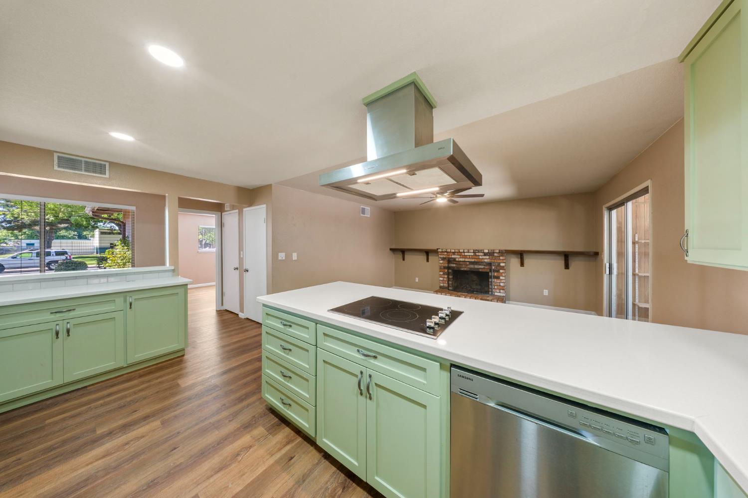 1232 Sonoma Ave, Modesto, CA 95355