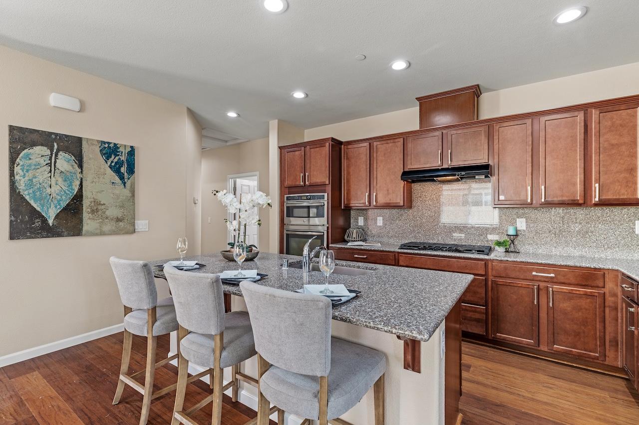 1644 Remington Oaks St, Manteca, CA 95336