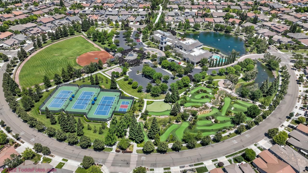 1644 Remington Oaks St, Manteca, CA 95336