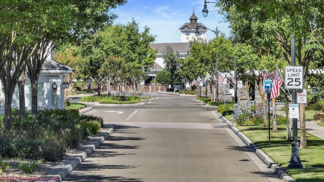 1644 Remington Oaks St, Manteca, CA 95336