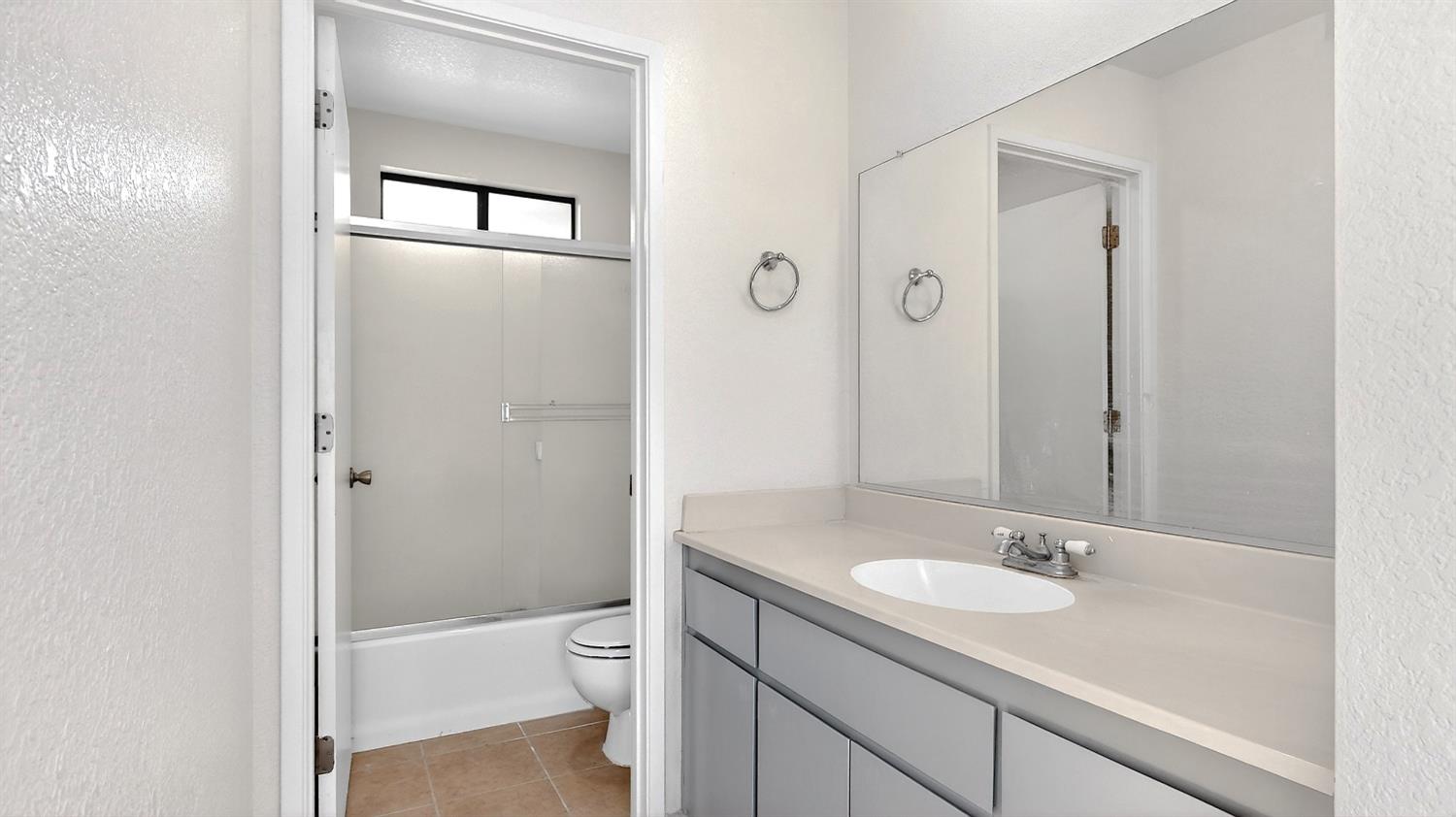 3632 La Mancha Pl, Turlock, CA 95382