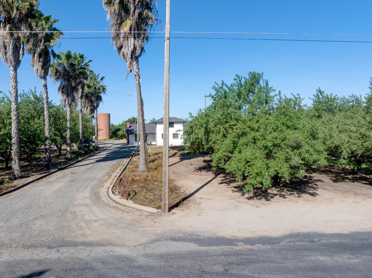 1113 Clark Rd, Modesto, CA 95358