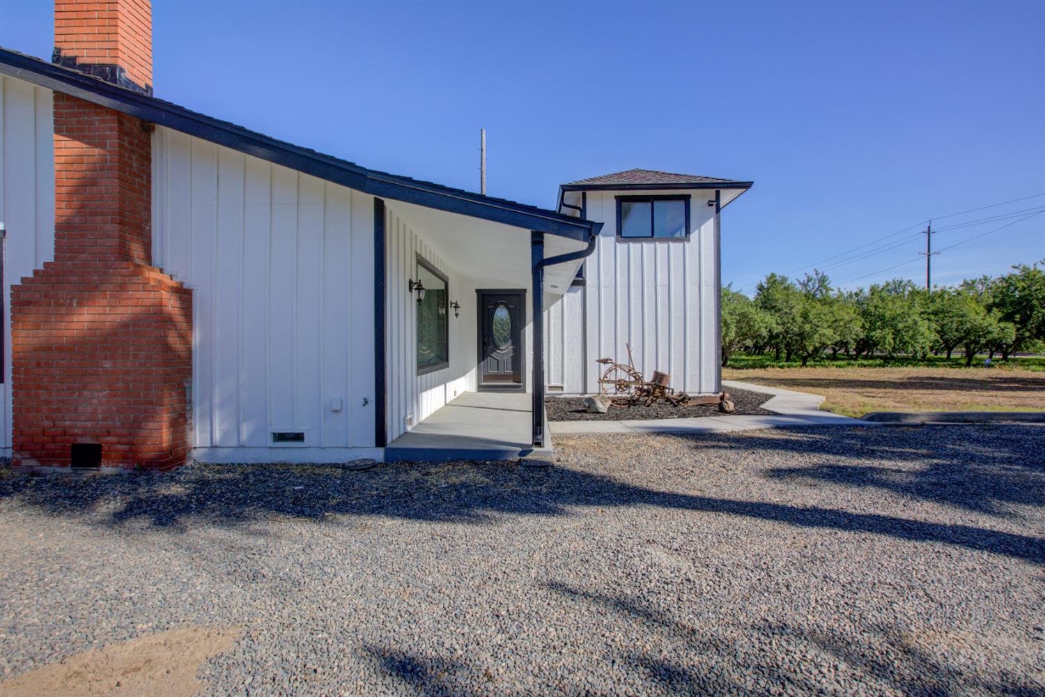 1113 Clark Rd, Modesto, CA 95358