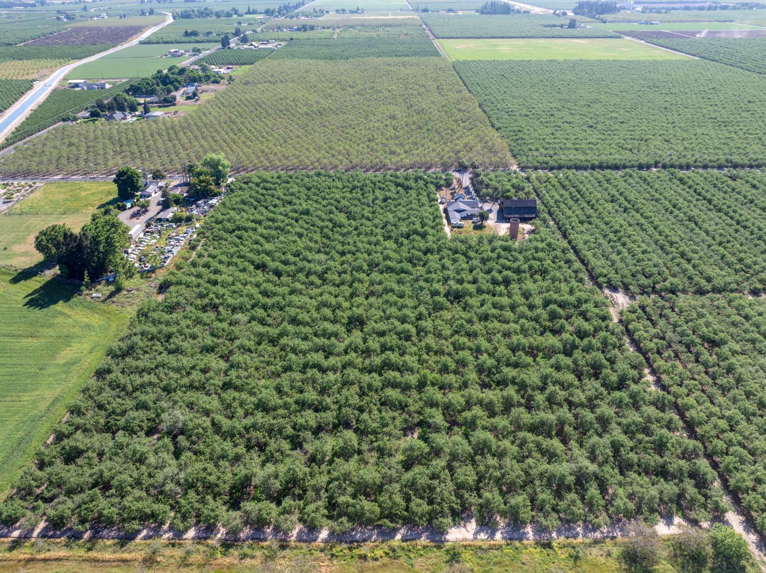 1113 Clark Rd, Modesto, CA 95358