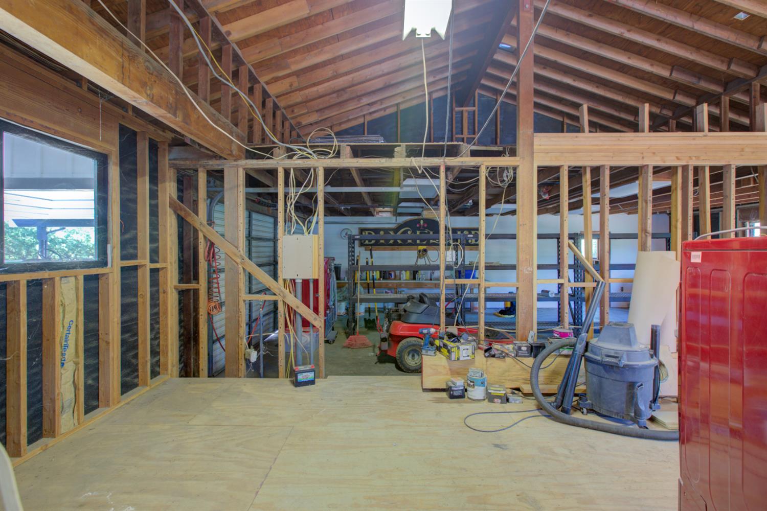 1113 Clark Rd, Modesto, CA 95358