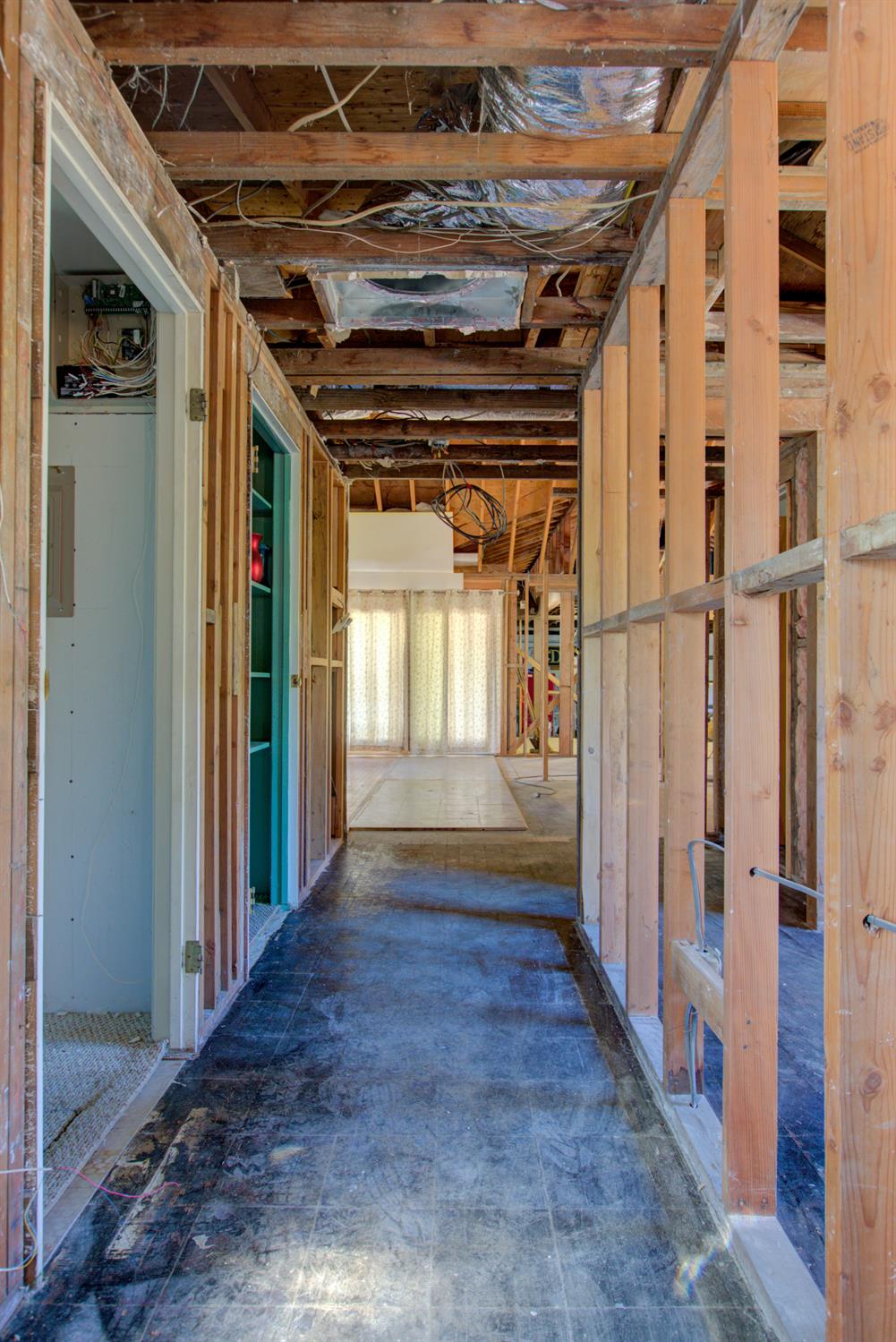 1113 Clark Rd, Modesto, CA 95358