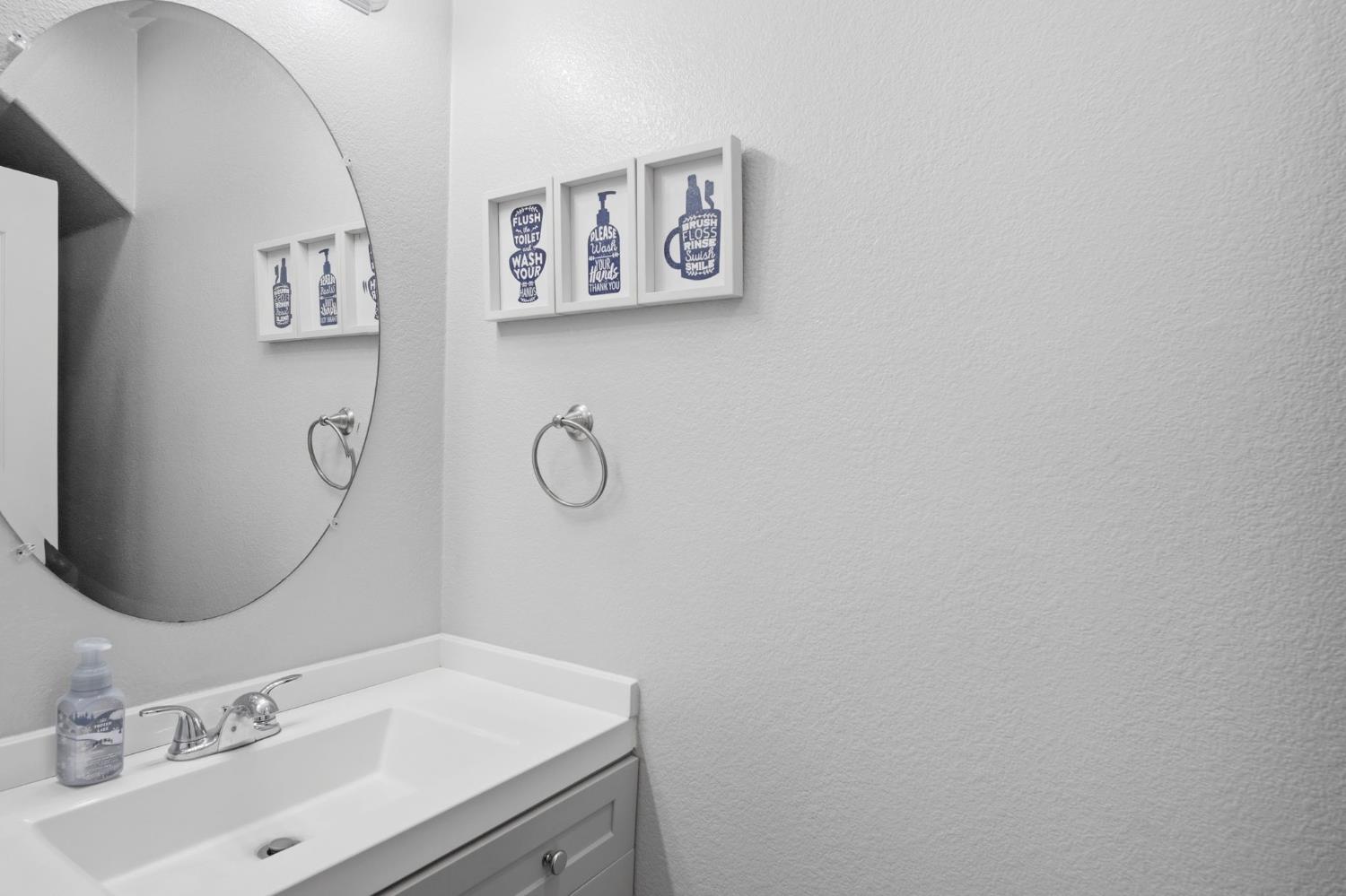 6219 Howard Ave, Riverbank, CA 95367