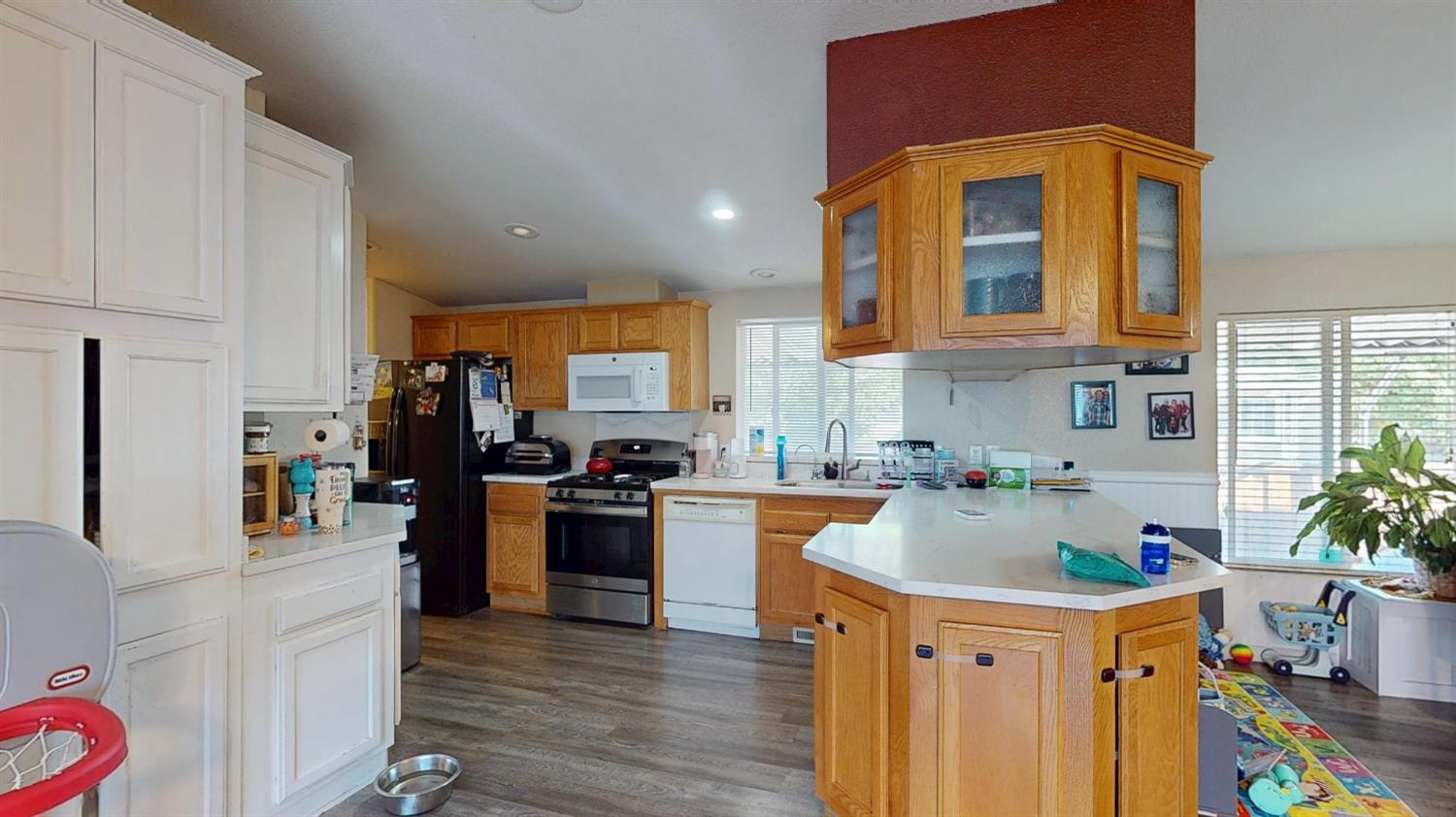 1624 S Highway 99 #66, Manteca, CA 95336